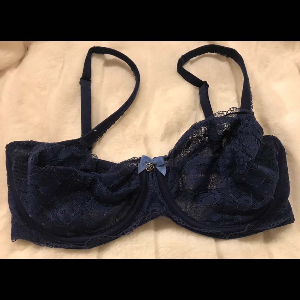 Victoria’s Secret Body by Victoria Unlined Demi